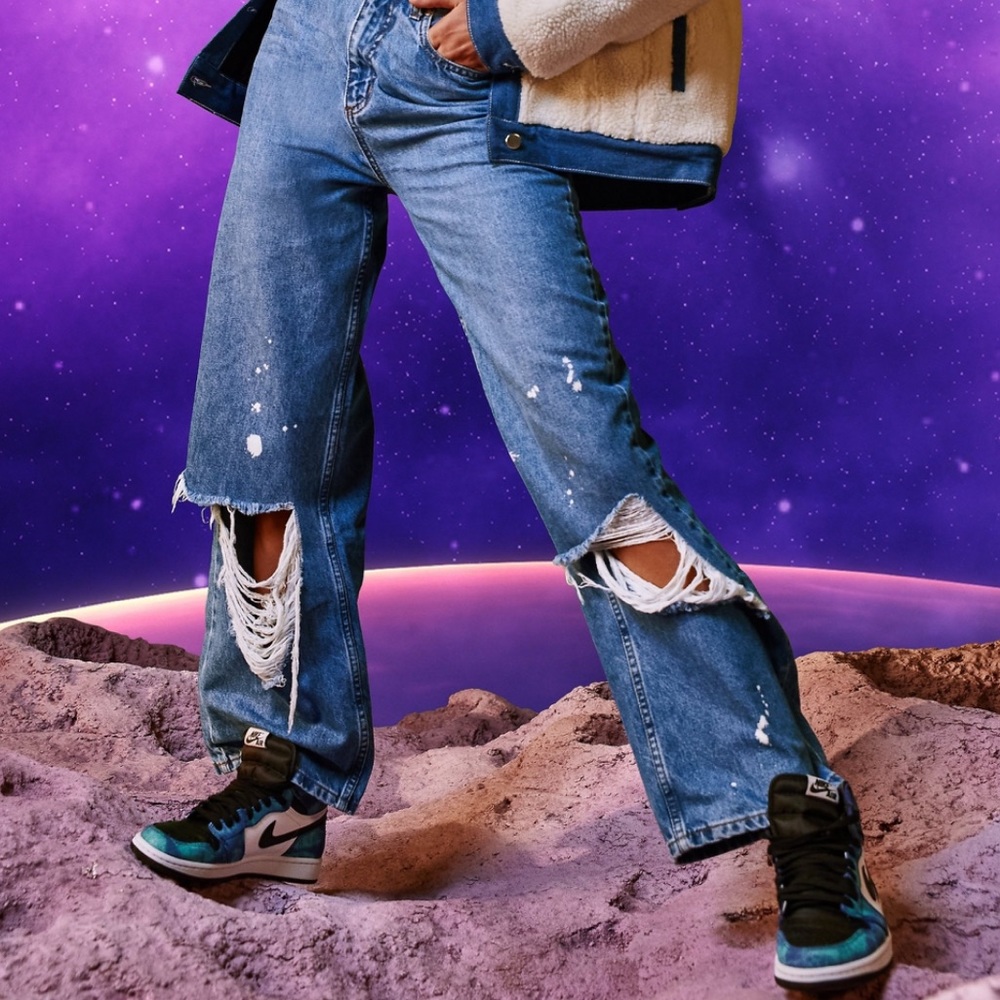 Paint Splatter Rip Knee Jeans